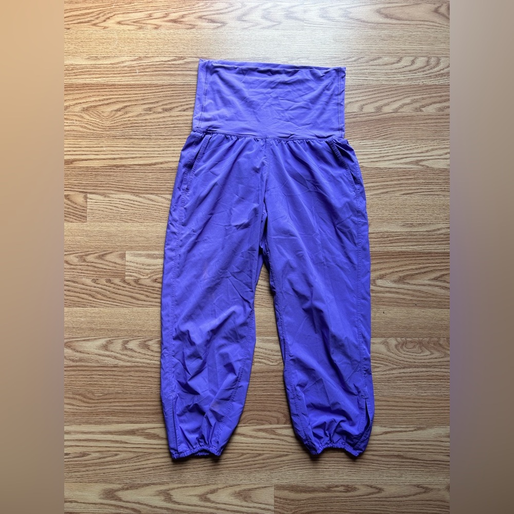 Lululemon Om Pant In Power Purple Size 6 Athleisure